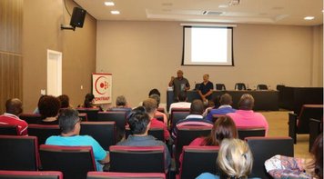 Curso Étnico Racial debate as consequências da ideologia racista no trabalho