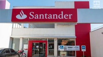 Após pressão do sindicato, Santander desiste de retirar portas giratórias