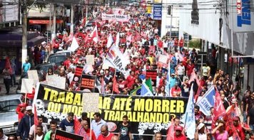 CUT chama novos protestos em 18/4 contra Reforma Trabalhista