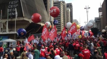 Centrais enviam recado para Temer: não mexa com a CLT