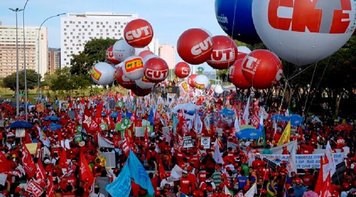 Trabalhadores na educação farão greve nacional em 13 de agosto