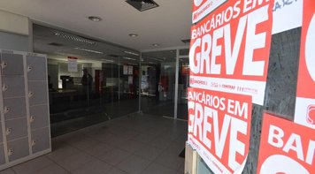 Assembleia desta terça (13) decide intensificar greve em bancos privados