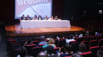 Contra o racismo, população negra deve tomar as ruas, conclui Brasília Debate