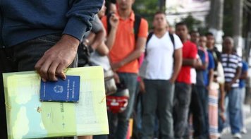 De cada três novos desempregados no mundo em 2017, um será brasileiro