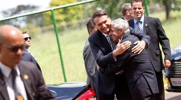 Bolsonaro: “Brasil tem direitos em excesso. A ideia é aprofundar a reforma trabalhista”