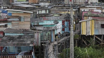 Crise empurra 7,4 milhões de brasileiros para pobreza, segundo dados do Banco Mundial