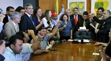 Oposição pede a saída do ilegítimo Temer