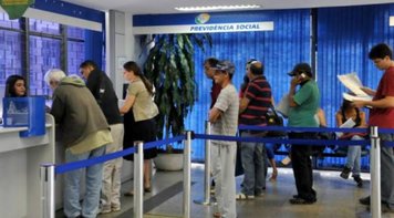 STF suspende ações que pedem adicional de 25% a aposentados que precisam de cuidadores