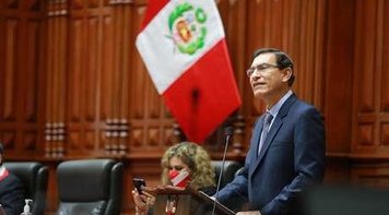 Congresso do Peru destitui presidente Martín Vizcarra