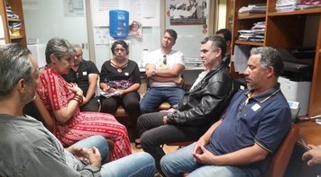 Fórum em defesa das estatais do DF se reúne com a deputada Erika Kokay