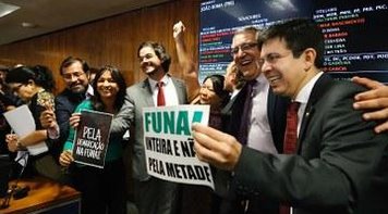 DERROTA:  Comissão da Câmara tira Coaf de Sergio Moro; e devolve Funai a Justiça