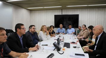 BNB: trabalhadores cobram concurso e expressam preocupação com microcrédito em reunião da mesa permanente