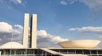 Emendas Parlamentares pedem inclusão dos bancários no grupo prioritário para vacinação contra covid-19