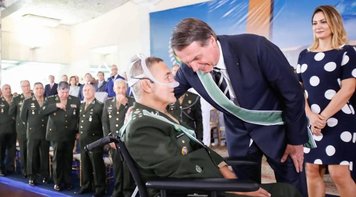 Ministros de Bolsonaro ajudaram Villas Bôas em tuíte golpista contra STF em 2018