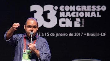 Presidente da CUT chama a classe trabalhadora a parar o Brasil por nenhum direito a menos