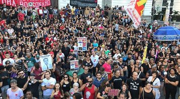 No Rio de Janeiro, manifestação reúne 4 mil pessoas para "descomemorar" golpe de 64