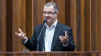 Ex-ministro diz que bancos adoecem trabalhador e Previdência paga a conta