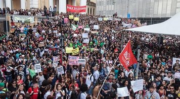 Estudantes e professores protestam nesta terça 13 contra projeto "Future-se" e reforma da Previdência