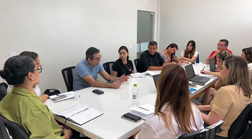 Sintraf-AP reúne representantes do Itaú e Unimed em busca de melhorias no atendimento