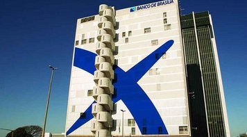 Em assembleia, bancários do BRB aprovam prorrogação do acordo coletivo