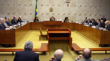 STF aceita discutir HC, suspende sessão e impede que Lula seja preso antes de 4 de abril