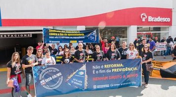 Bancários protestam contra os ataques aos trabalhadores no Dia Nacional de Mobilização
