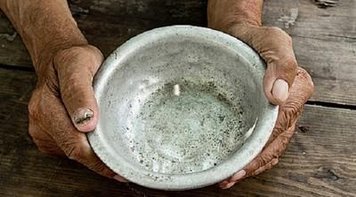 Brasileiro está cada vez mais pobre com Bolsonaro