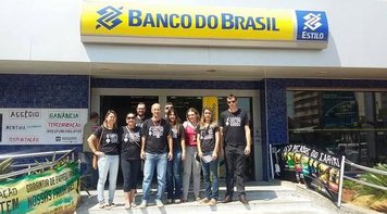 SEEB-CGMS faz manifestação nas agências do Banco do Brasil contra demissões