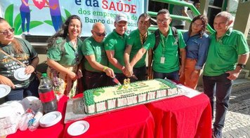 Parabéns coletivo em forma de ato político marcam os 83 anos do Banco da Amazônia