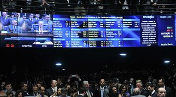 Senado aprova impeachment e Dilma é afastada da presidência