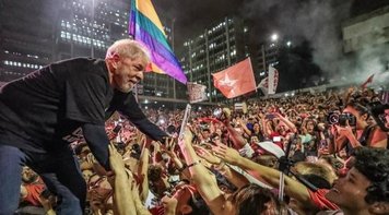 'Cadê a Prova?' Marchinha de carnaval denuncia perseguição a Lula
