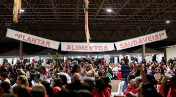 Encontro histórico reúne mulheres do MST de todos os estados em Brasília 