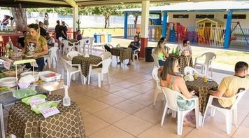 Seguindo as normas de biossegurança, clube de campo dos bancários reabriu com música e feijoada