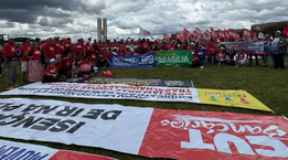 Bancários mobilizados participam da Marcha da Classe Trabalhadora