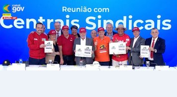 CUT e demais centrais entregam a Lula reivindicações que incluem redução da jornada de trabalho sem corte de salário
