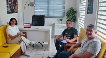 SEEB-AC realiza reunião com psicóloga para construção de campanha sobre saúde mental dos bancários