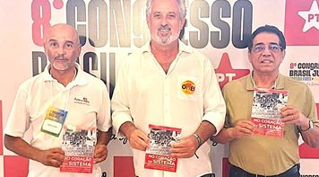 Dirigentes da Fetec participam de livro coletivo que conta a histórica greve dos bancários de 1985