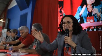 Presidenta da Contraf defende papel do movimento sindical para economia sustentável