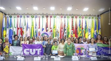 Governo instala comitê do Plano Nacional de Cuidados 'Brasil que Cuida'”