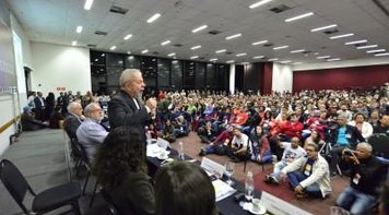 Lula afirma que golpe impediu "o Brasil que queremos"