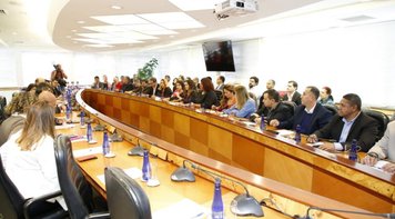 Bancários entregam pauta de reivindicações da Campanha 2018 e cobram manutenção da CCT