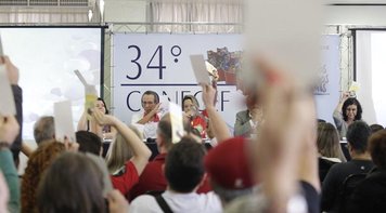 Conecef define estratégias de luta e reivindicações dos empregados da Caixa