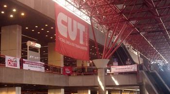 Sindicatos pressionam deputados em todo o país