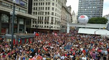 Povo na rua, Congresso recua e suspende reforma da Previdência