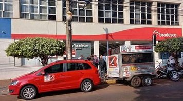 Sindicato protesta pelo atendimento presencial nas agências do Bradesco