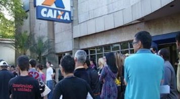 Caixa é condenada em R$ 100 mil por longa fila de espera em Dourados