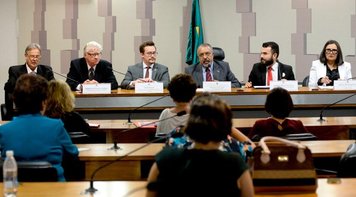Em audiência na CDH do Senado, sindicalistas criticam reforma da Previdência 