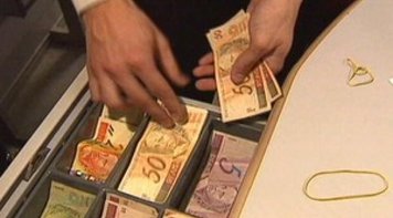 CAIXA: Ação coletiva do Sindicato garante pagamento da parcela “quebra de caixa”