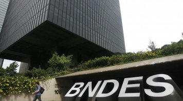Antecipação de pagamentos pelo BNDES prejudica retomada do desenvolvimento