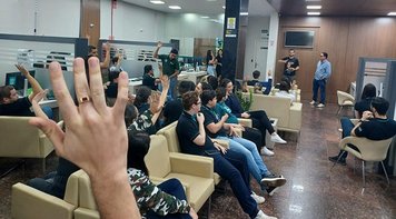 Funcionários do Sicoob Fronteiras aprovam reajuste de 6% e tíquete de R$ 2.100 para o ACT 2025-2027